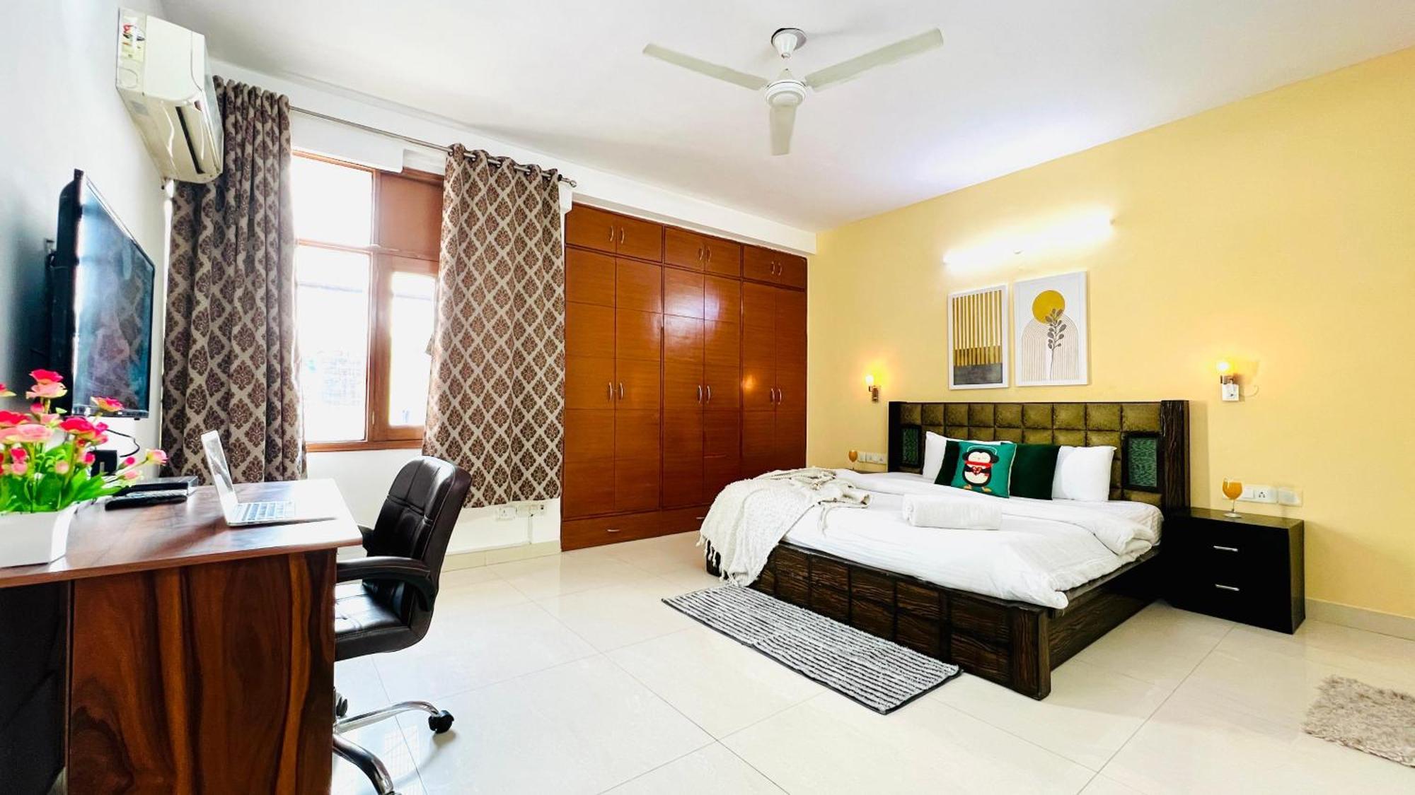 Olive Serviced Apartments - Defence Colony Yeni Delhi Oda fotoğraf